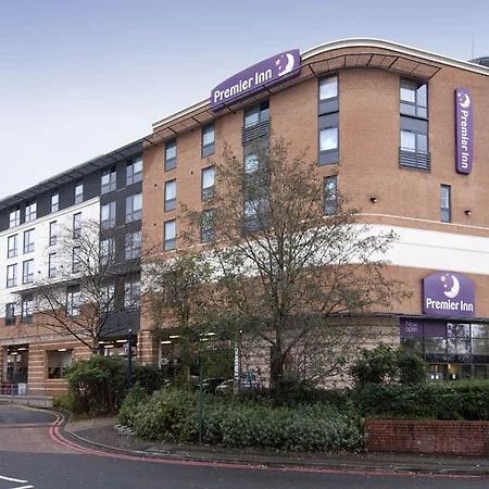 Premier Inn Premier Inn Solihull Town Centre Buitenkant foto