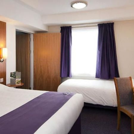 Premier Inn Premier Inn Solihull Town Centre Buitenkant foto